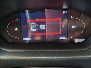 Nissan Magnite Kuro 1.0T CVT - Image 12