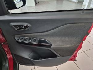 Nissan Magnite Kuro 1.0T CVT - Image 7