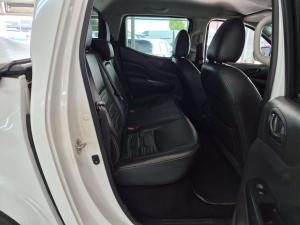 Nissan Navara 2.5DDTI PRO-4X 4X4 automatic D/C - Image 10
