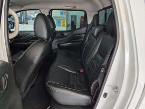 Nissan Navara 2.5DDTI PRO-4X 4X4 automatic D/C - Image 11
