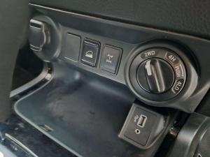 Nissan Navara 2.5DDTI PRO-4X 4X4 automatic D/C - Image 19