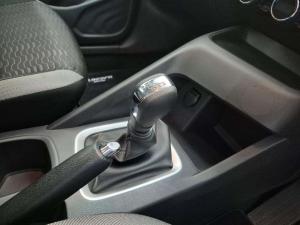 Nissan Magnite 1.0 Visia AMT - Image 15