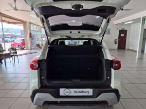 Nissan Magnite 1.0 Visia AMT - Image 6