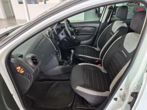 Renault Sandero 900T Stepway Expression - Image 12