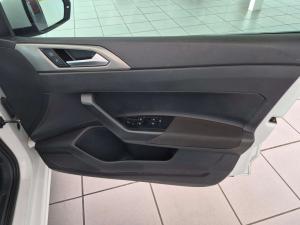 Volkswagen Polo 1.0 TSI Comfortline - Image 10