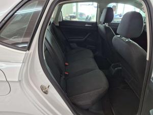 Volkswagen Polo 1.0 TSI Comfortline - Image 9