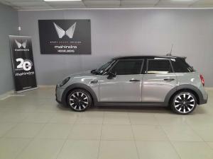 MINI Cooper S 5-Door automatic - Image 3