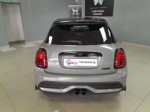 MINI Cooper S 5-Door automatic - Image 4