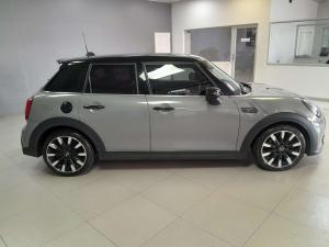 MINI Cooper S 5-Door automatic - Image 6