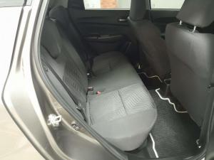 Suzuki Swift 1.2 GL - Image 10