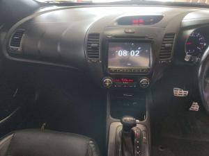 Kia Cerato Koup 1.6T GDiautomatic - Image 16
