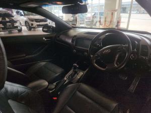 Kia Cerato Koup 1.6T GDiautomatic - Image 8
