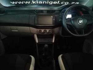 Renault Triber 1.0 Evolution - Image 7
