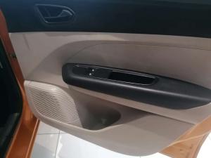 Renault Triber 1.0 Expression / Life - Image 15