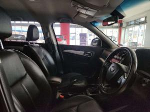 Toyota Urban Cruiser 1.5XR automatic - Image 12