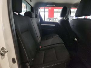 Toyota Hilux 2.4 GD-6 Raider 4X4D/C - Image 11