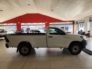 Toyota Hilux 2.4 GD-6 SR 4X4S/C - Image 6