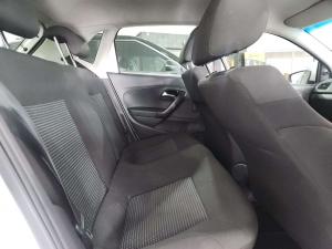Volkswagen Polo Vivo 1.4 Comfortline - Image 10