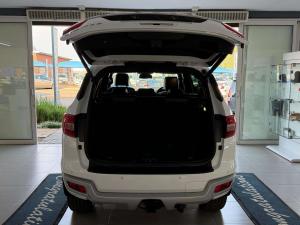 Ford Everest 2.0D BI-TURBO LTD 4X4 automatic - Image 7