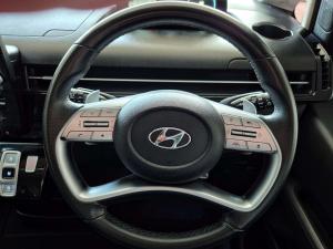 Hyundai Staria 2.2D Luxury automatic - Image 20