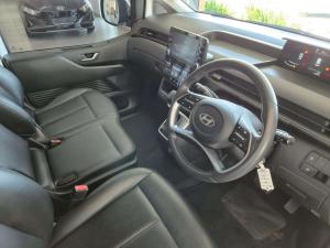 Hyundai Staria 2.2D Executive automatic - Image 11