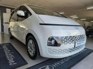 Hyundai Staria 2.2D Executive automatic - Image 3