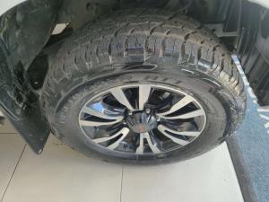 Isuzu KB 250D-TEQ HO HI RiderE/CAB - Image 12