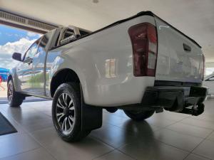 Isuzu KB 250D-TEQ HO HI RiderE/CAB - Image 5