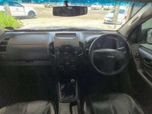 Isuzu KB 250D-TEQ HO HI RiderE/CAB - Image 9