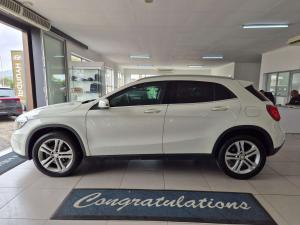 Mercedes-Benz GLA 200 automatic - Image 4