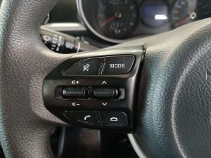 Kia Picanto 1.0 Street automatic - Image 13