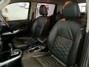 Nissan Navara 2.5DDTI LE/LE Plus automatic D/C - Image 11