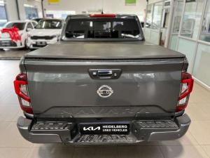 Nissan Navara 2.5DDTI LE/LE Plus automatic D/C - Image 4