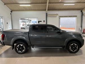 Nissan Navara 2.5DDTI LE/LE Plus automatic D/C - Image 6