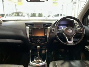 Nissan Navara 2.5DDTI LE/LE Plus automatic D/C - Image 7