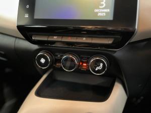 Nissan Magnite 1.0T Acenta CVT - Image 17