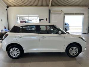 Suzuki Swift 1.2 GL - Image 6