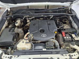 Toyota Hilux 2.4 GD-6 RB Raider automaticE/CAB - Image 9