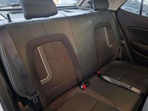 Hyundai Venue 1.0 Tgdi Fluid DCT - Image 10