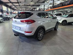 Hyundai Tucson 2.0 Elite automatic - Image 6