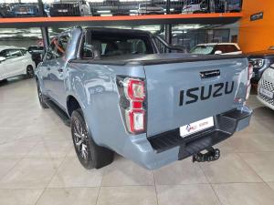 Isuzu D-MAX 1.9 Ddi HR X-RIDER automatic D/C - Image 8