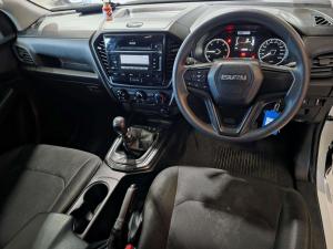 Isuzu D-MAX 1.9 Ddi HR L 4X4 S/C - Image 12