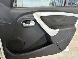 Nissan NP200 1.6 SES/C - Image 11