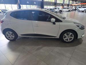 Renault Clio IV 900T Authentique 5-Door - Image 4