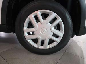 Suzuki Vitara Brezza 1.5 GL automatic - Image 14