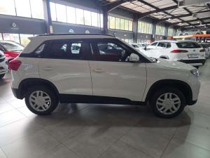 Suzuki Vitara Brezza 1.5 GL automatic - Image 5