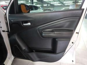 Toyota Vitz 1.0 XR - Image 15