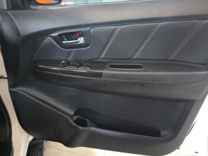 Toyota Fortuner 3.0D-4D Raised Body automatic - Image 18