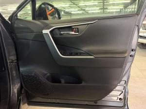 Toyota RAV4 2.0 GX-R CVT AWD - Image 15