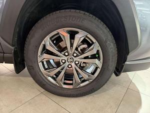 Toyota RAV4 2.0 GX-R CVT AWD - Image 9